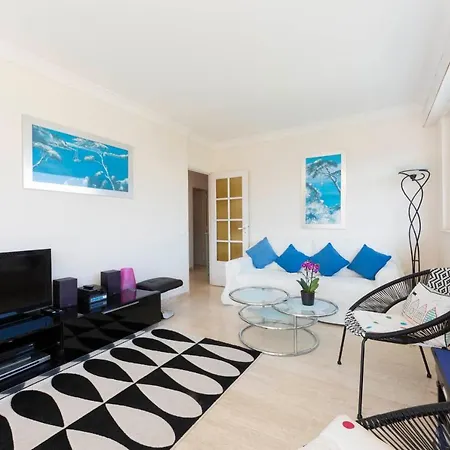 Bnb Renting Seafront In Cap D'Antibes Antibes